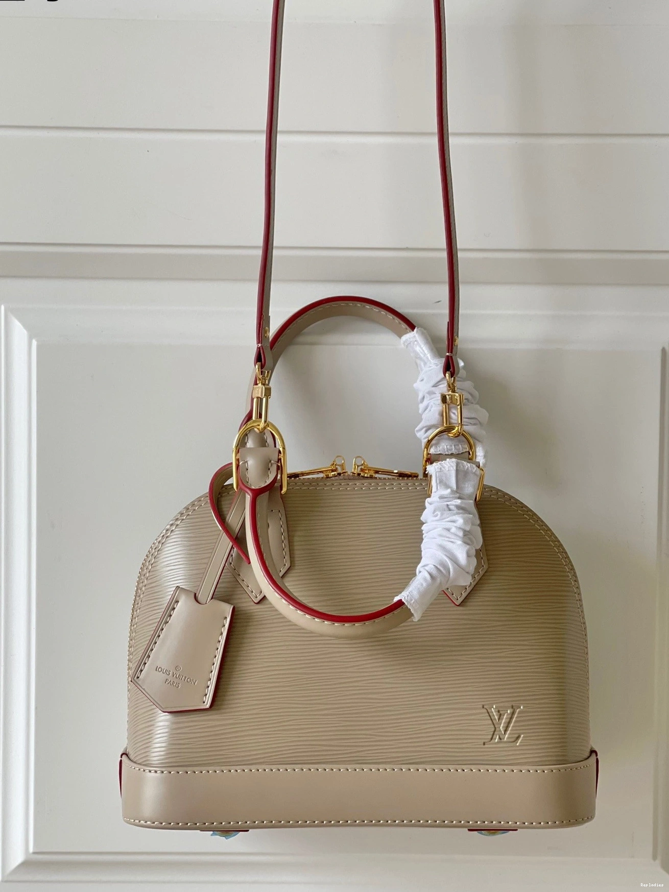LOUIS VUITTON BB ALMA 0824